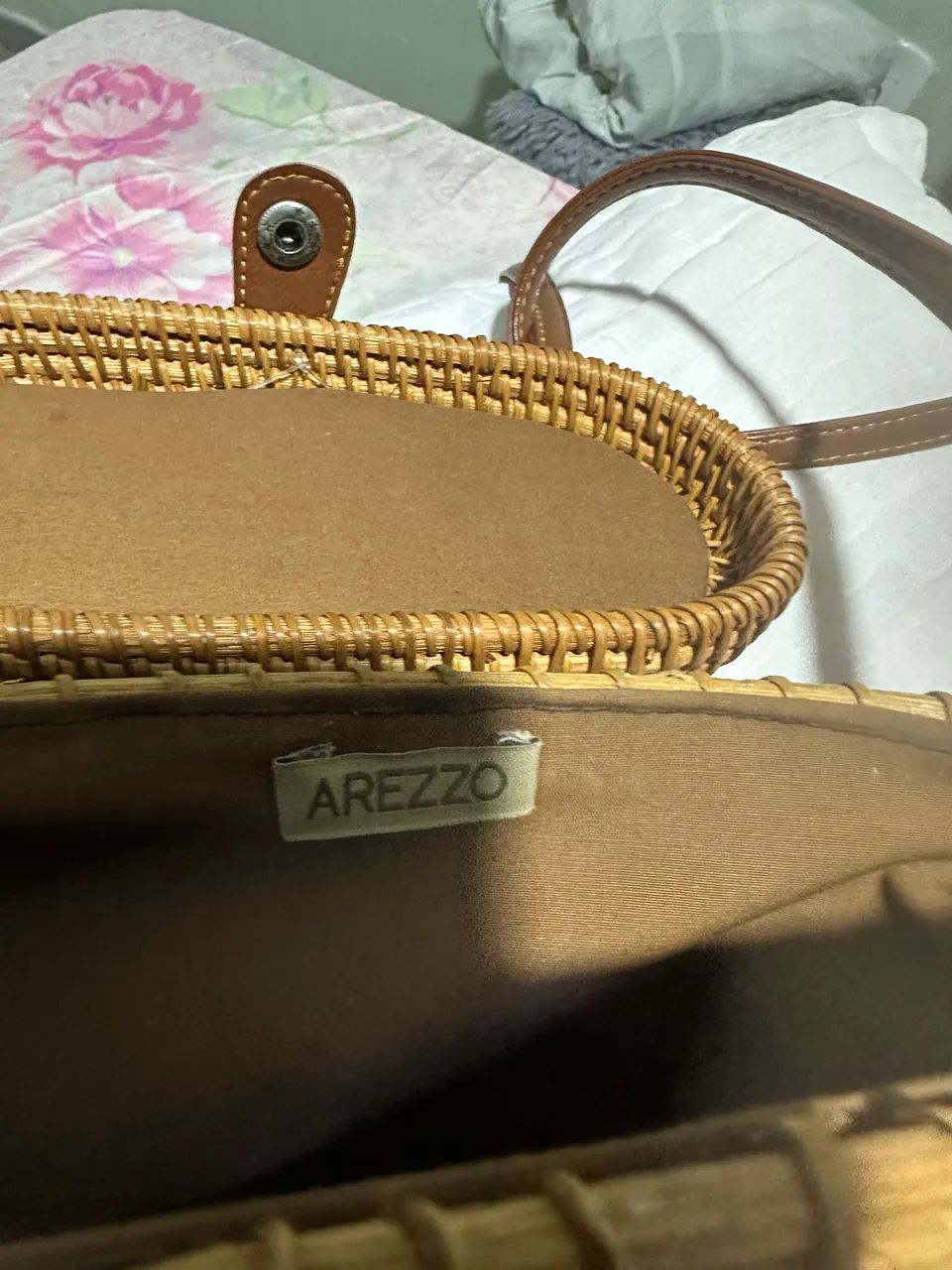 Bolsa rattan e couro Arezzo nova