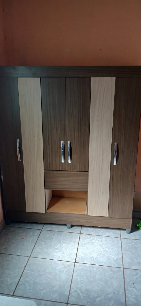 Alugo Quarto em Ladário