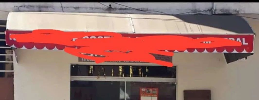 Vendo esse toldo medida 2×80 por 1×80 