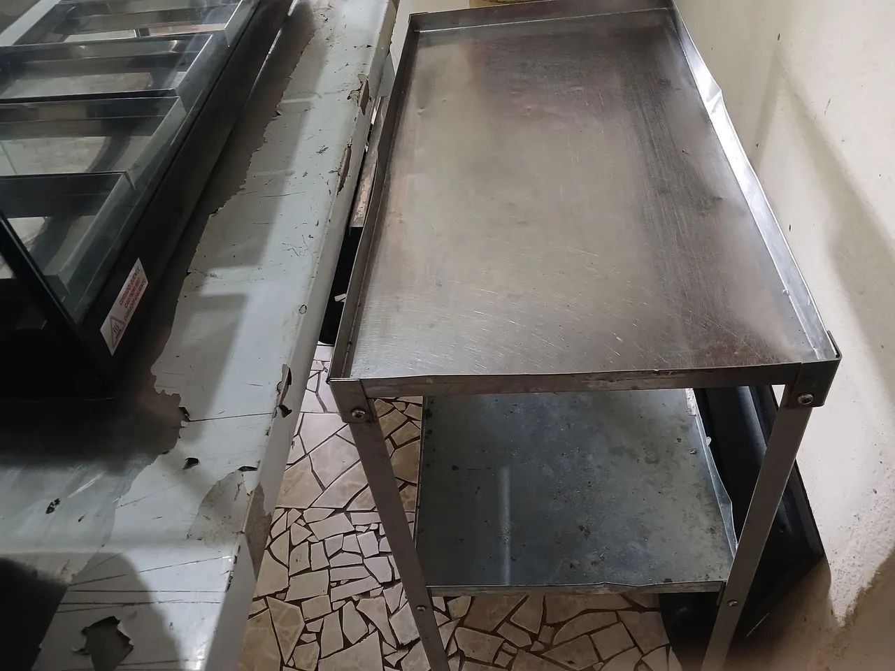 Mesa corte de frango assado 