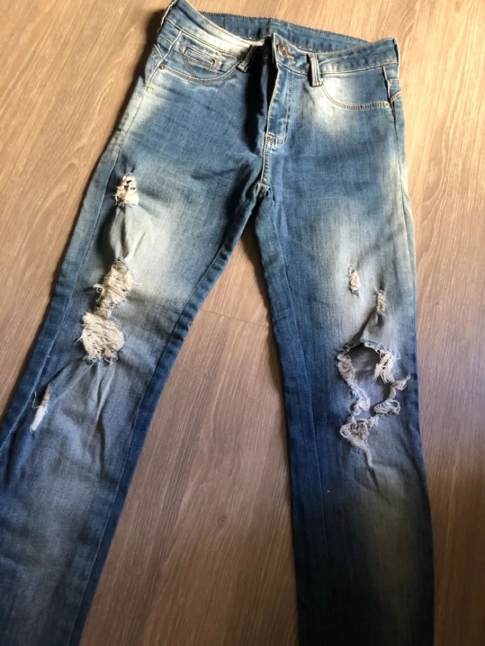 CALÇA JEANS DESTROYED FEMININA 