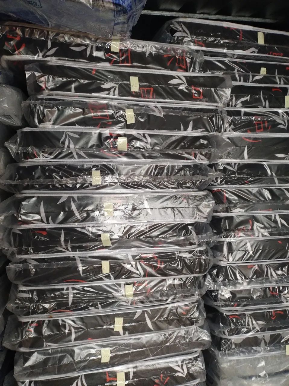 Colchão solteiro NOVOS PROMOÇÃO IMPERDÍVEL 