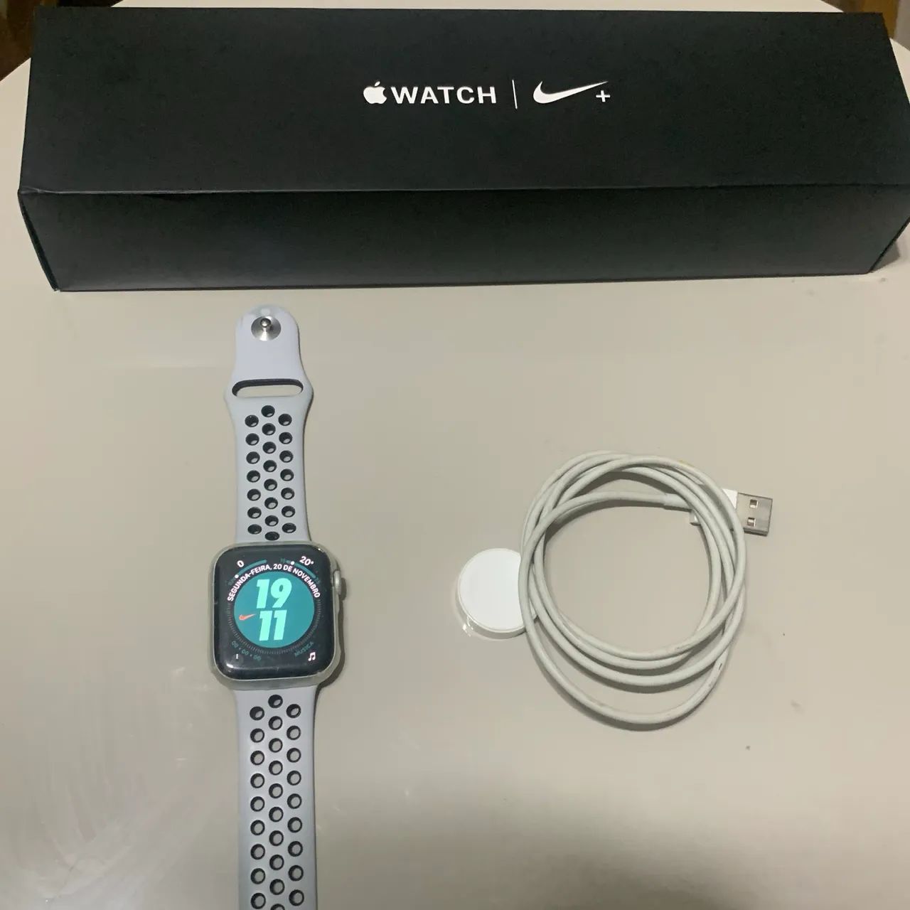 Apple Watch Series 4 Nike 44mm GPS original com caixa pulseira