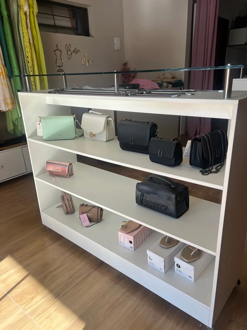 Expositor de roupas para loja e balcão  - Foto 3