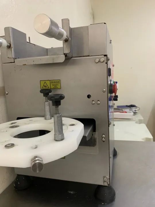 Vende-se Máquina de Salgados MaqTurbo 5.5 completa - Foto 2