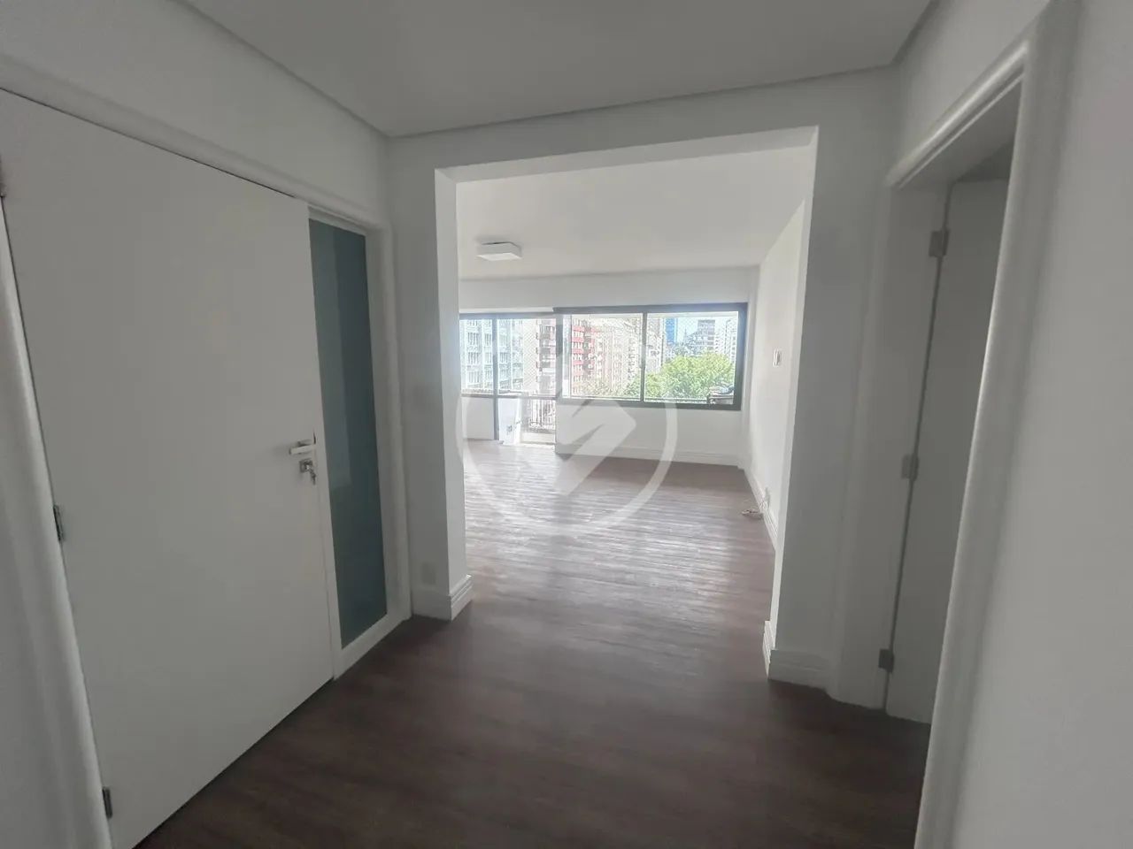 APARTAMENTO - 250 METROS, 3 SUÍTES, 3 VAGAS - JARDIM EUROPA EM FRENTE AO CLUBE PINHEIROS c - Foto 5