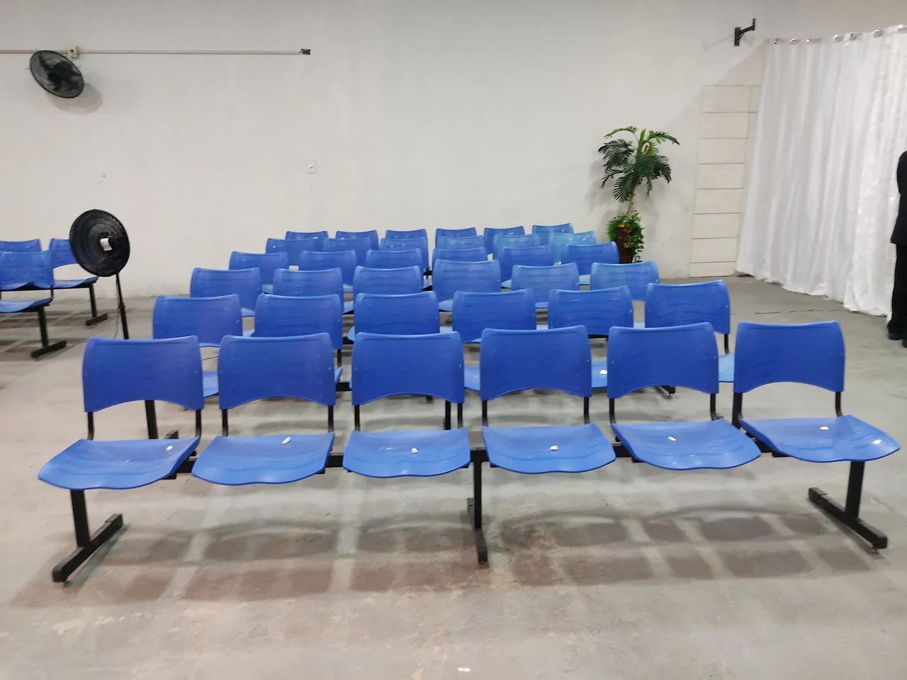 Cadeiras excelentes. - Foto 2