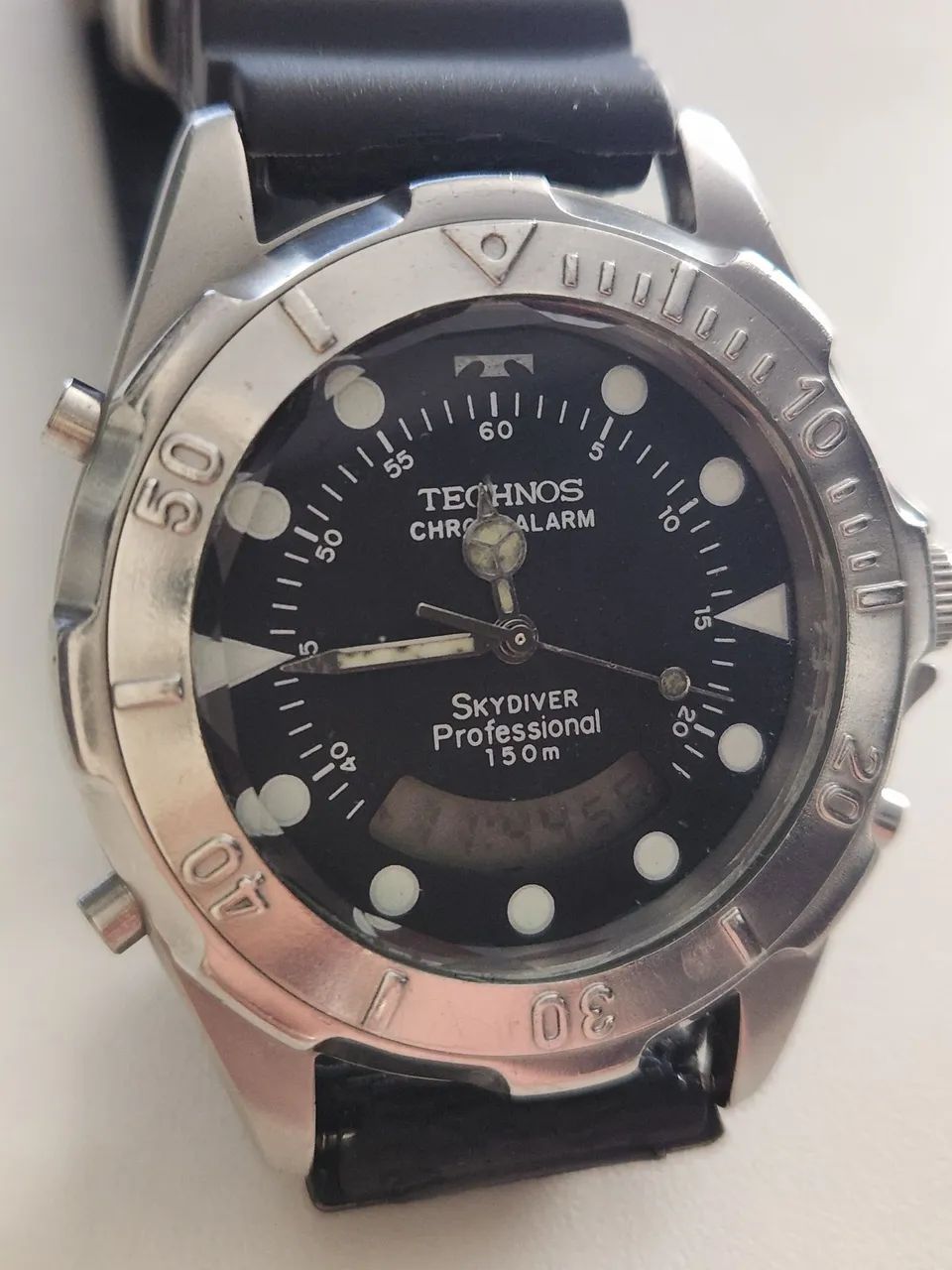 Relógio Technos Skydiver ChronoAlarm