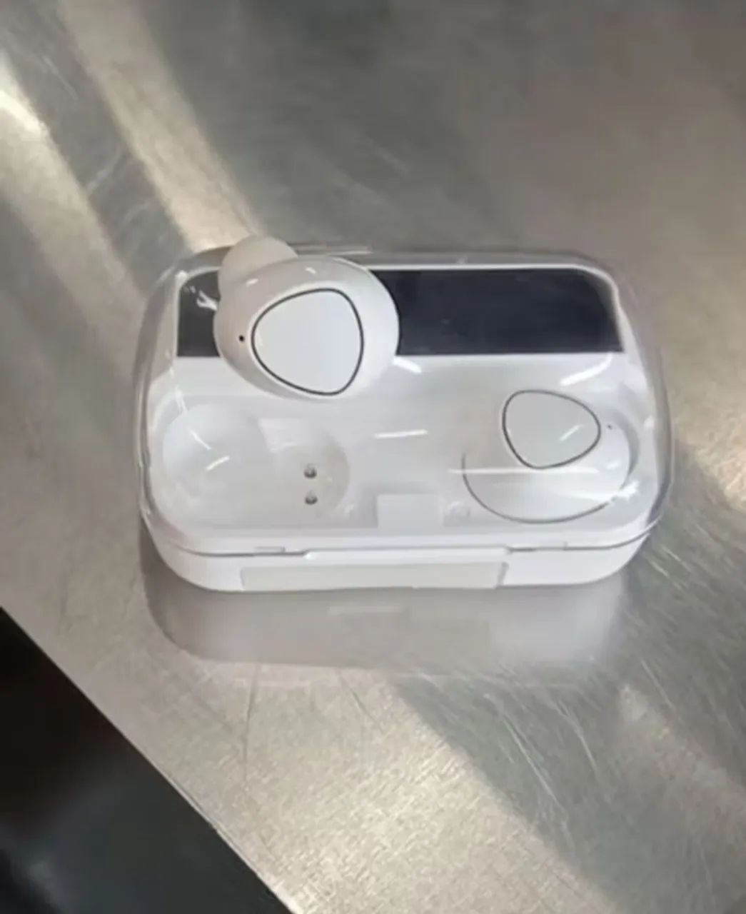 Fone de ouvido brancos tws - Foto 3