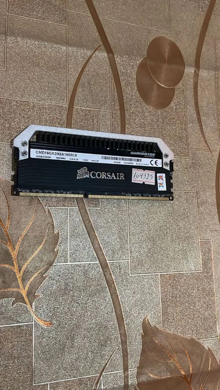 Memória RAM Corsair Dominator Platinum 16GB DDR3