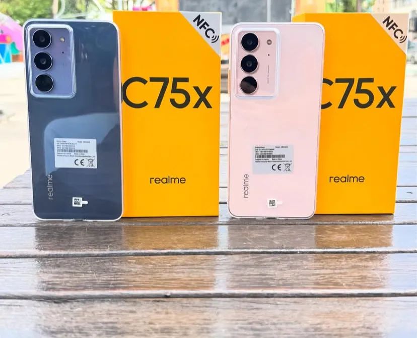 Realme C75x 4G NFC 256GB +08GB RAM Novo Presentão Namorado Entregamos Oferta Sábado 