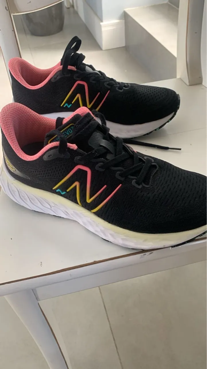 Tênis New Balance Feminino Preto