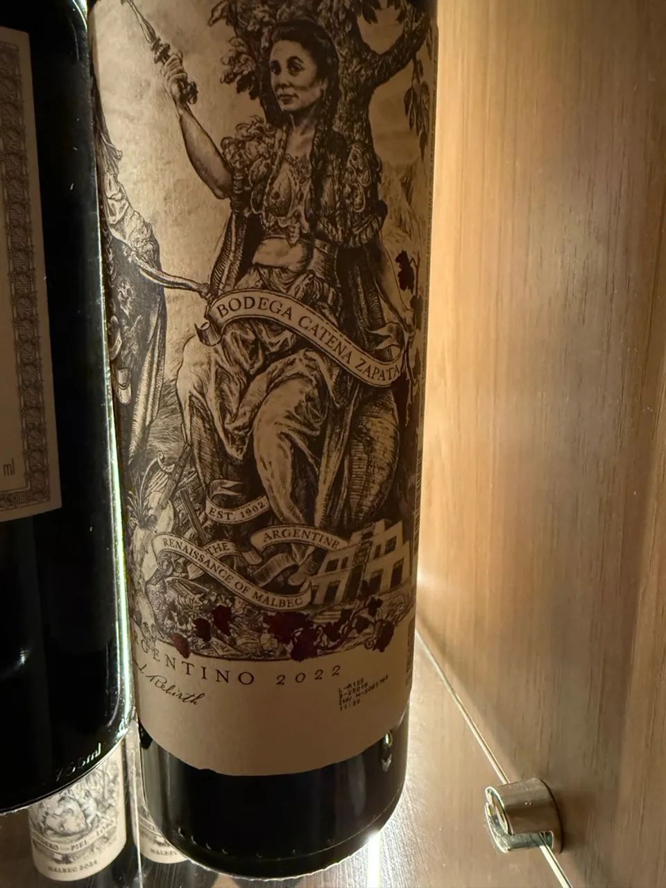 Vinho Tinto Catena Zapata Malbec - Argentina - Foto 2