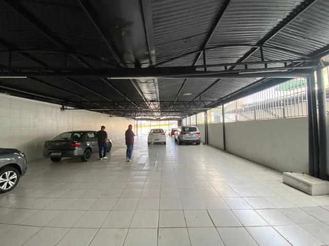 Loja/ponto comercial na Praça 14
