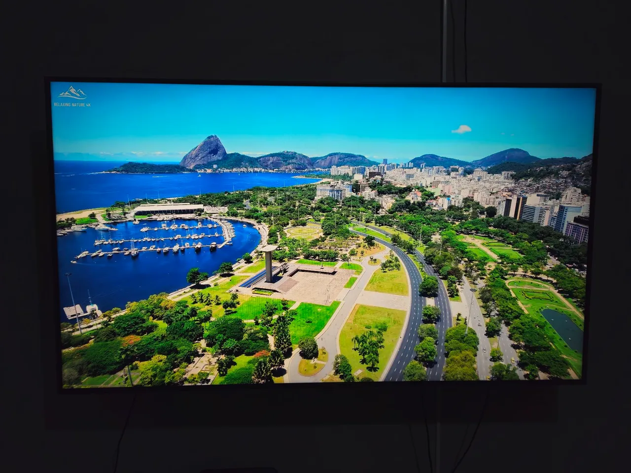TV LG 60? 4K UHD - Modelo 60UQ8050PSB + Suporte Articulado