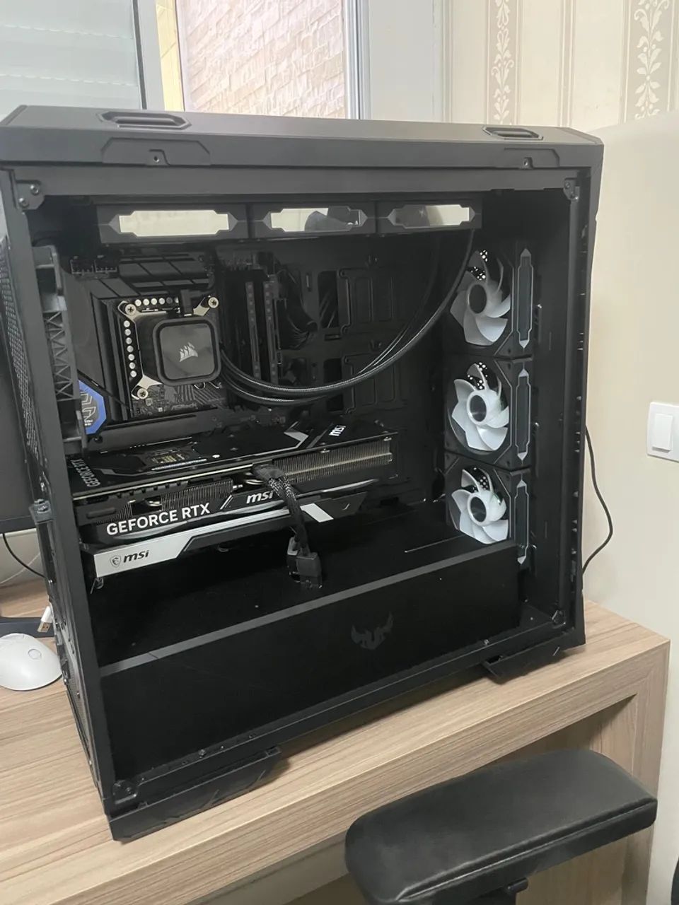 Gabinete Asus Tuf gaming GT 501 - Foto 4