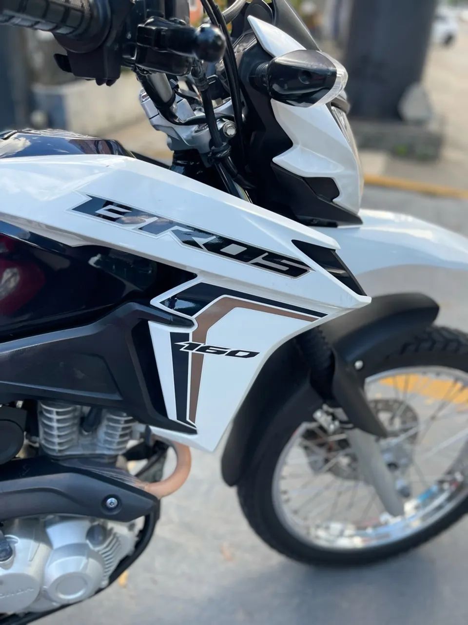 Nova Honda Bros impecável  - Foto 3