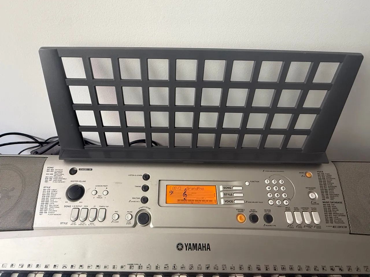 Teclado Yamaha PSR 313 - Foto 2