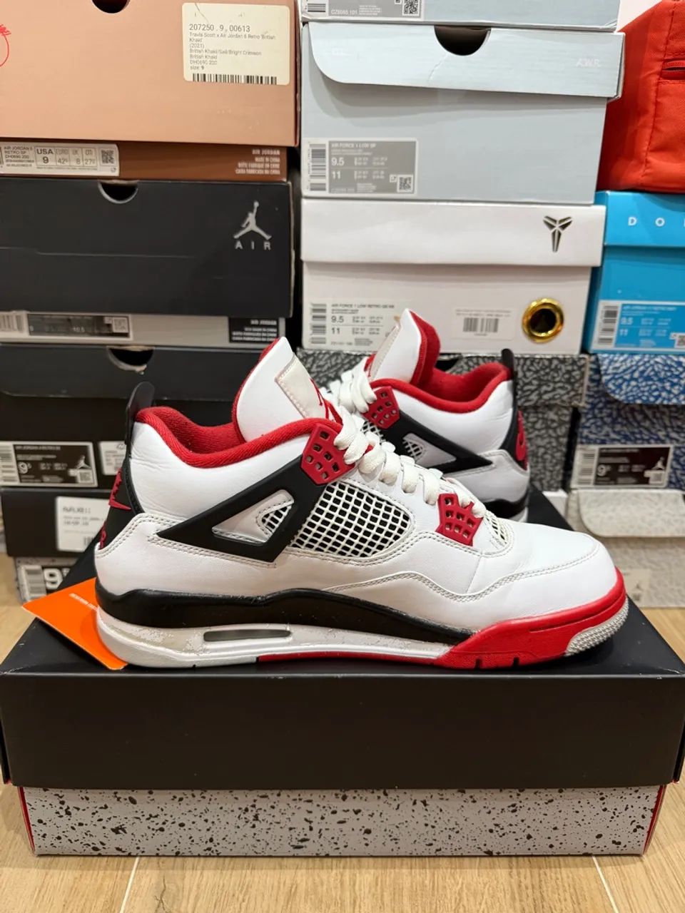 Air Jordan 4 Fire Red ORIGINAL Tamanho 41 caixa e seda  - Foto 5