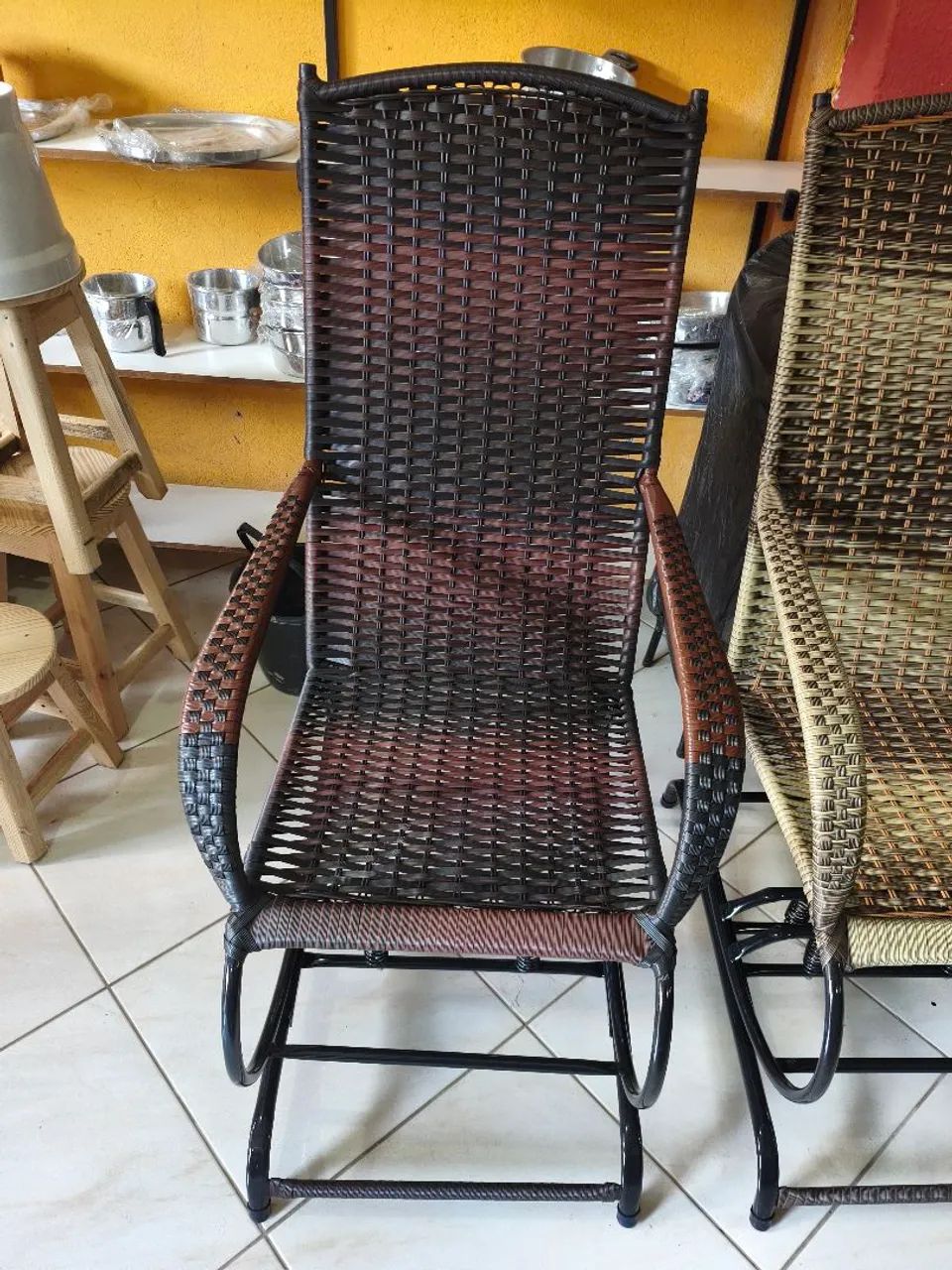 Cadeira de balanço reforçada 04 molas Extra grande R$220,00 - Foto 2