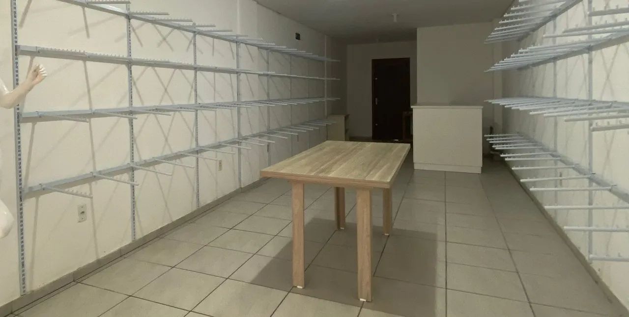 Mesa de atendimento para Loja de roupa e lingerie 