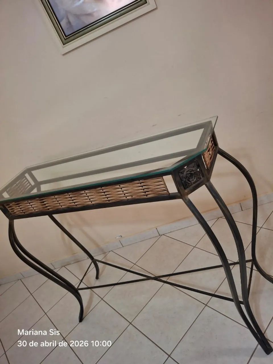 MESA DE FERRO COM 6 CADEIRAS E APARADOR DE FERRO. - Foto 3