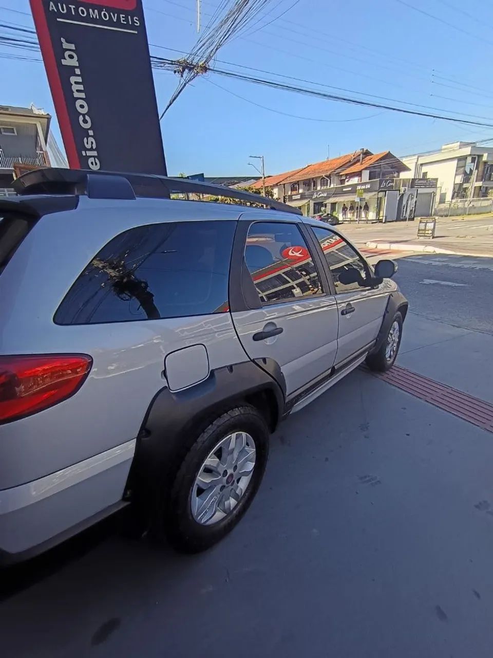 Fiat Palio Weekend Adventure Locker 1.8 Flex 2014 - Foto 2