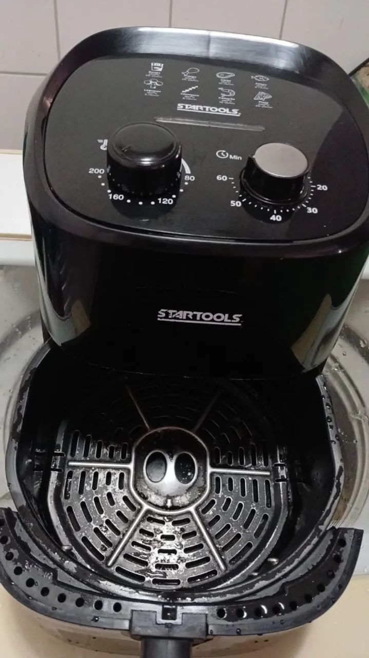 Vendo arfry praticamente nova 