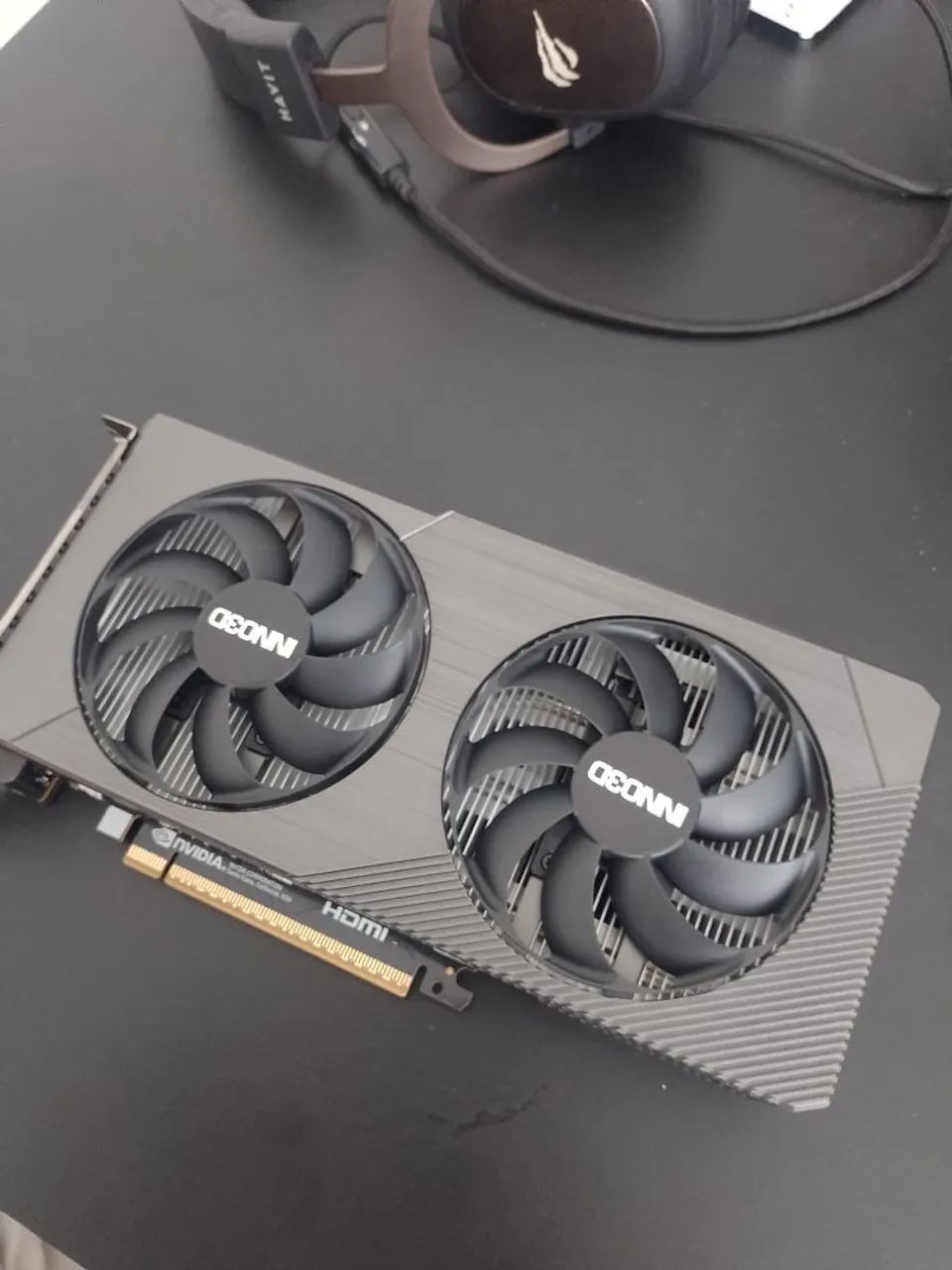 Rtx 5050 8gb, 4 meses de uso.