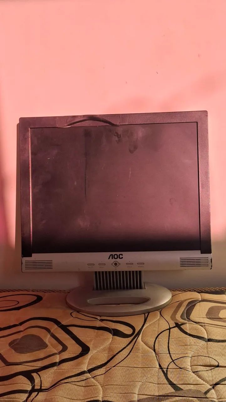 Monitor AOC LCD 15 polegadas 