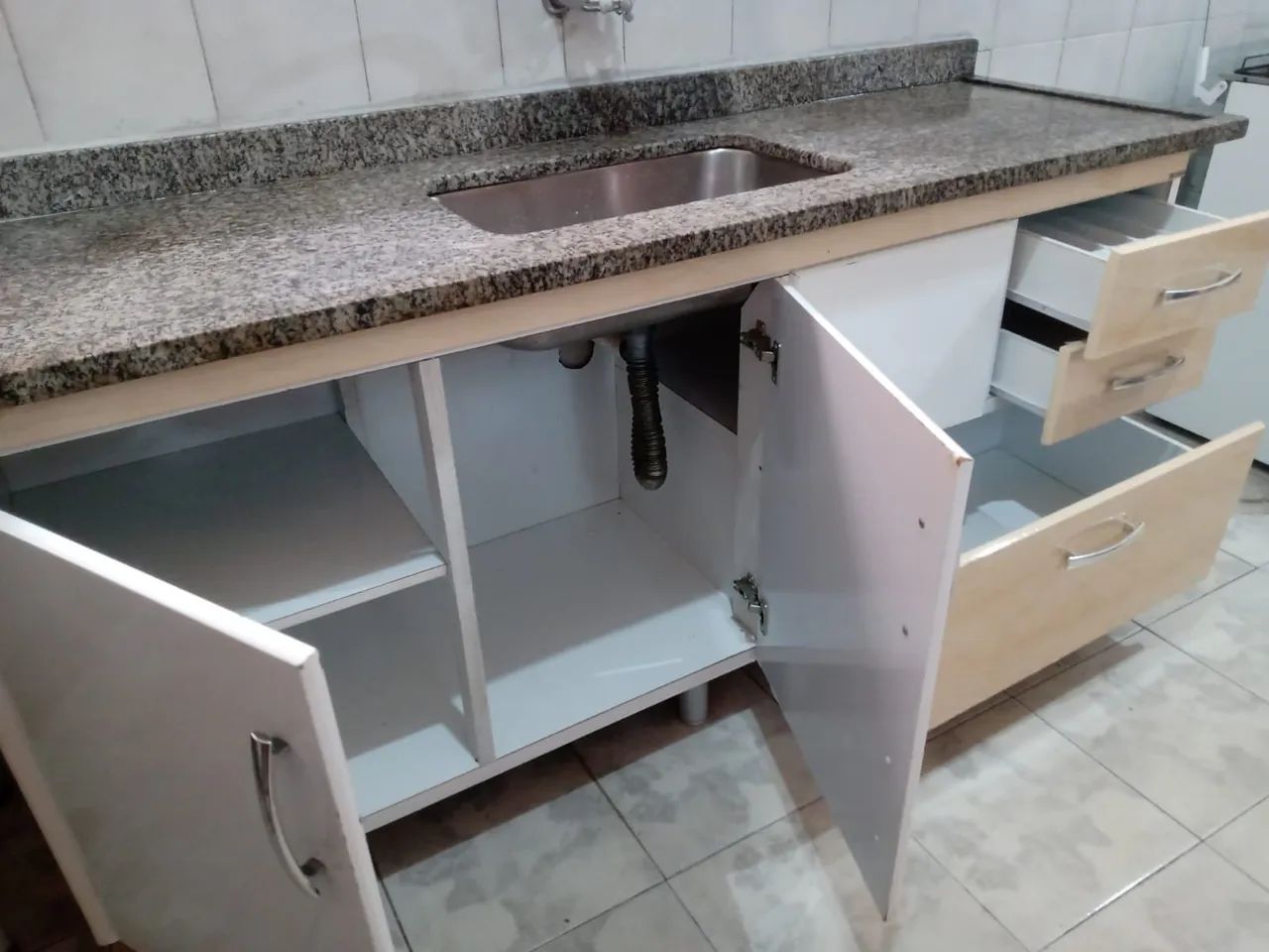 Gabinete de cozinha com granito  - Foto 2