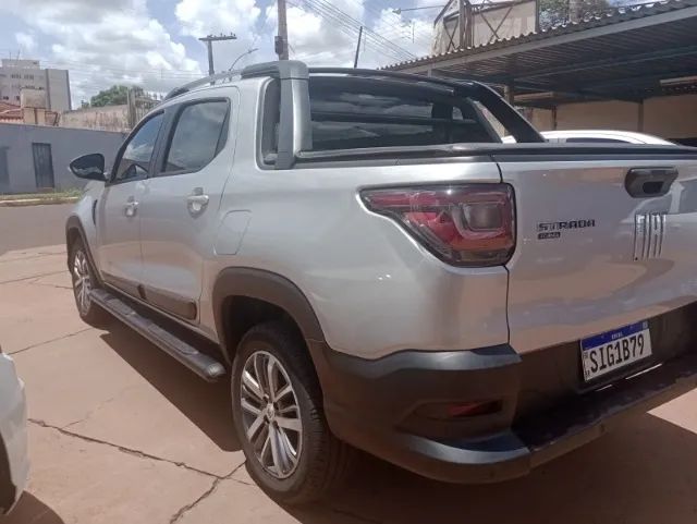 Fiat Strada Volcano 1.3 Flex 8V CD Aut. 2023 - Foto 4