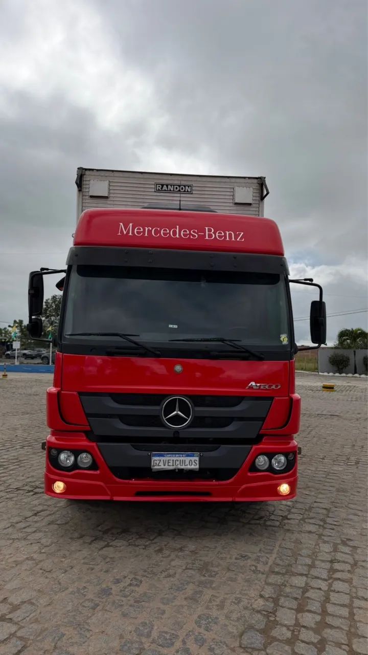 Atego 2426 Baú 10M 2021 - Foto 4