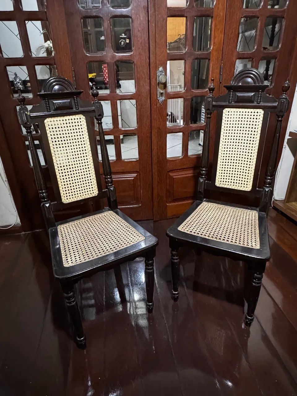 8 Cadeiras antigas de madeira maciça   - Foto 2
