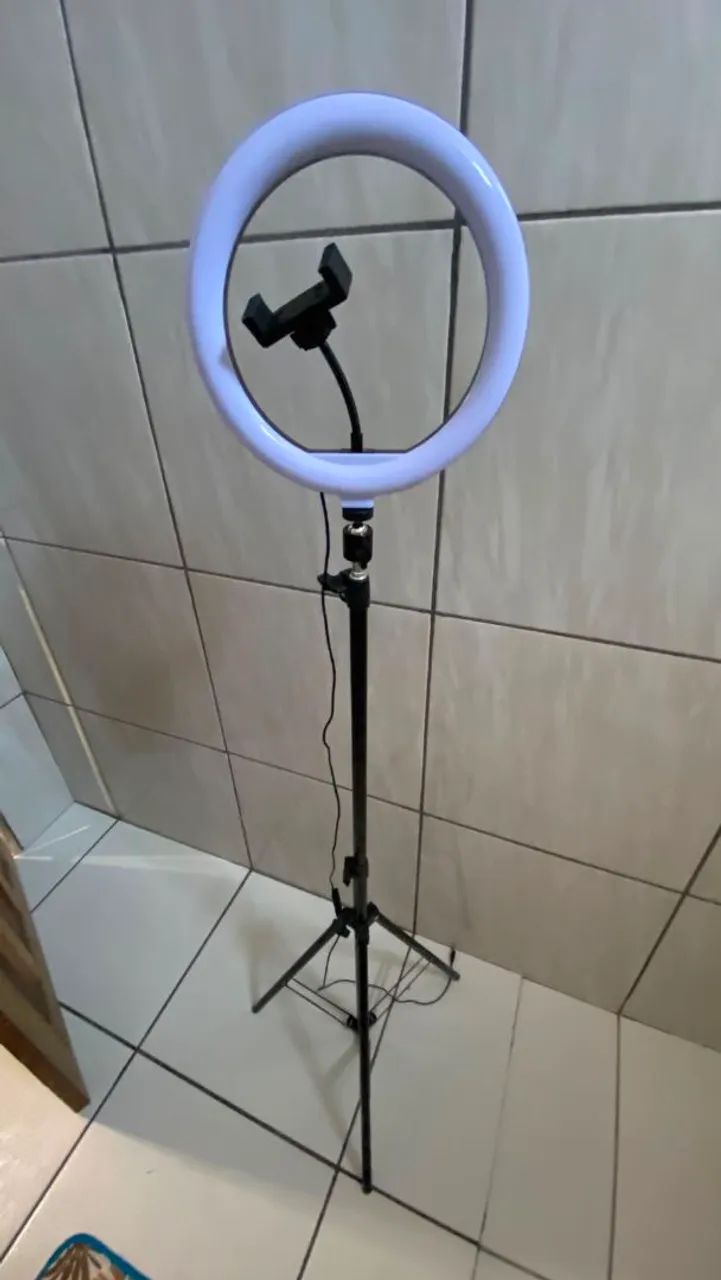 Ring light com tripé - Foto 4