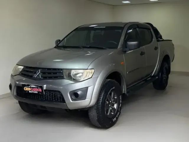 Mitsubishi L200 L200 Triton HLS 2.4 Flex 16V CD Mec. 2014