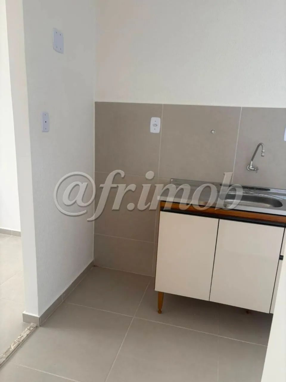 LOCAÇÃO-UNIQ TÉRREO. AVENIDA ARTÊMIA PIRES.SIM. - Foto 3