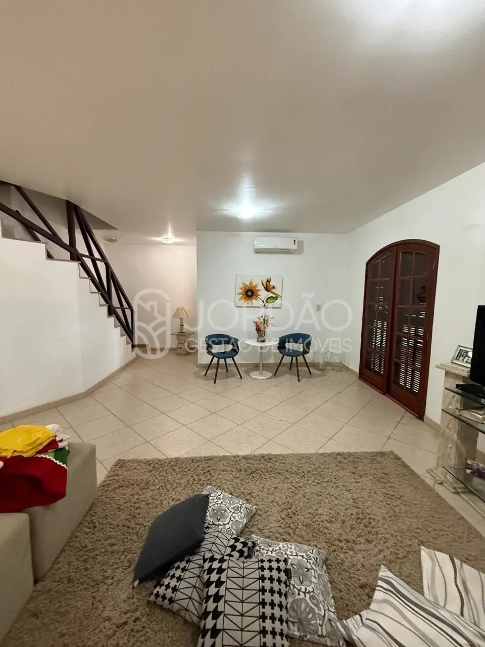 CASA, 4 DORMITÓRIOS