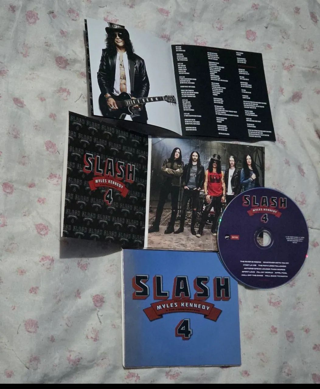 CD Slash Featuring Myles Kennedy and The Conspirators - 4