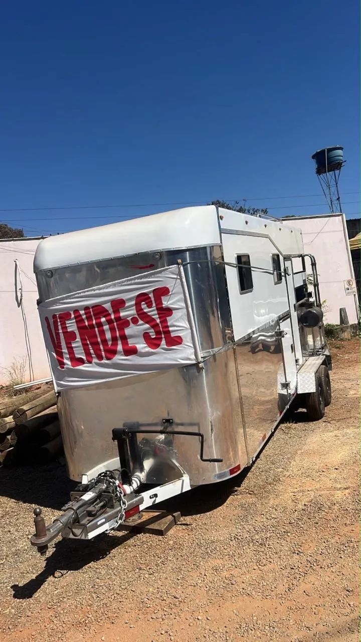 Trailer horse 