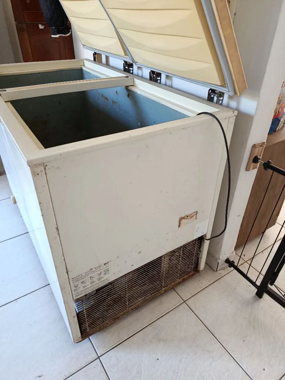 Freezer horizontal 420 litros  - Foto 2
