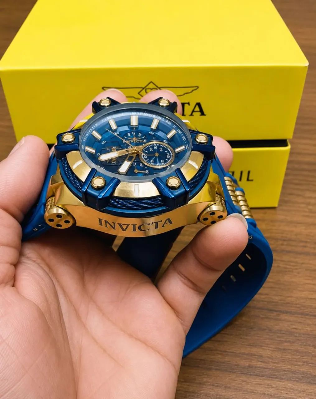 Relógio INVICTA BOLT modelo 35549 comprado na invicta stories dos USA.