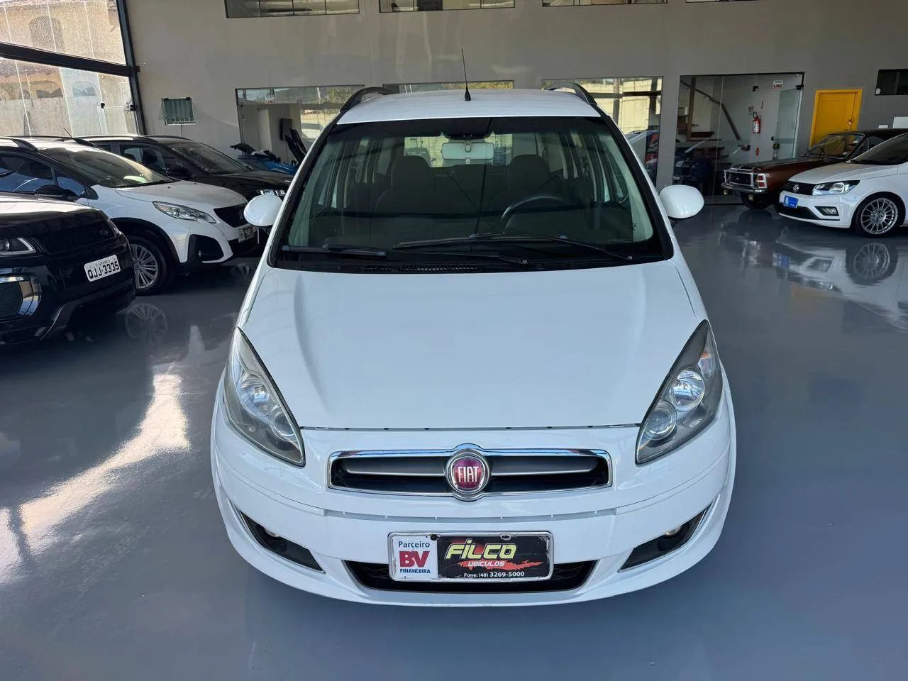 Fiat Idea Attractive 1.4 Fire Flex 8V 5P 2014 - Foto 2