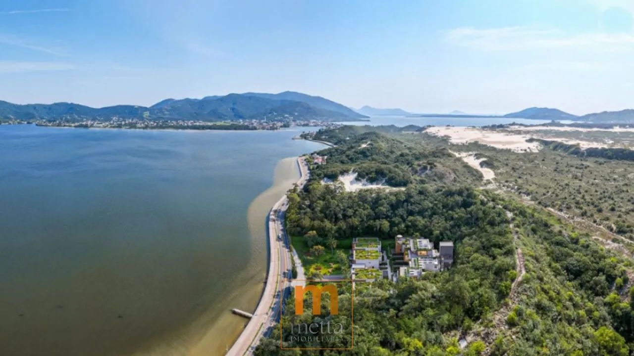 Sua Casa na Lagoa da Conceição | 272m², 3 Suítes e 4 Vagas de garagem. - Foto 3