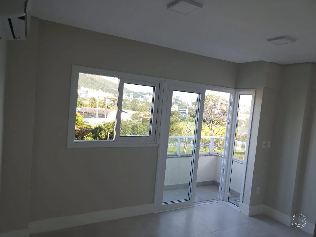 Apartamento de 2 dorms no bairro Pantanal - Foto 3