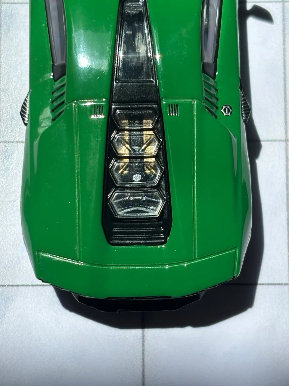 Mini GT Lamborguini Countach | Nova, na caixa  - Foto 3