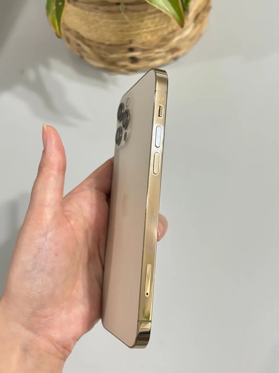 iPhone 12 Pro Dourado 128gb - Celulares e Smartphones - Europa