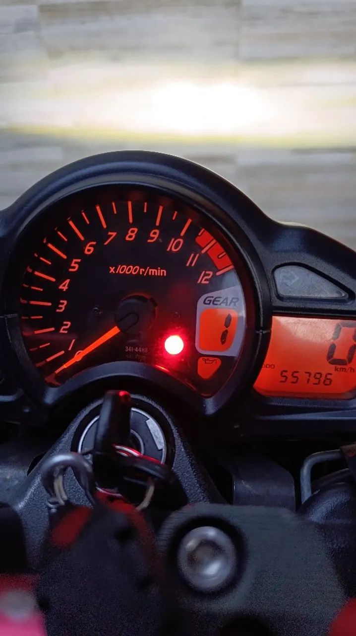 Suzuki Gladius 650 - Foto 3