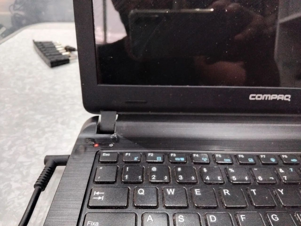 Notebook Compaq C31 celeron (não da video) - Foto 5