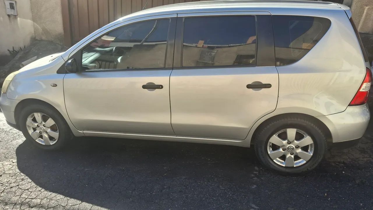 Nissan Livina 2010